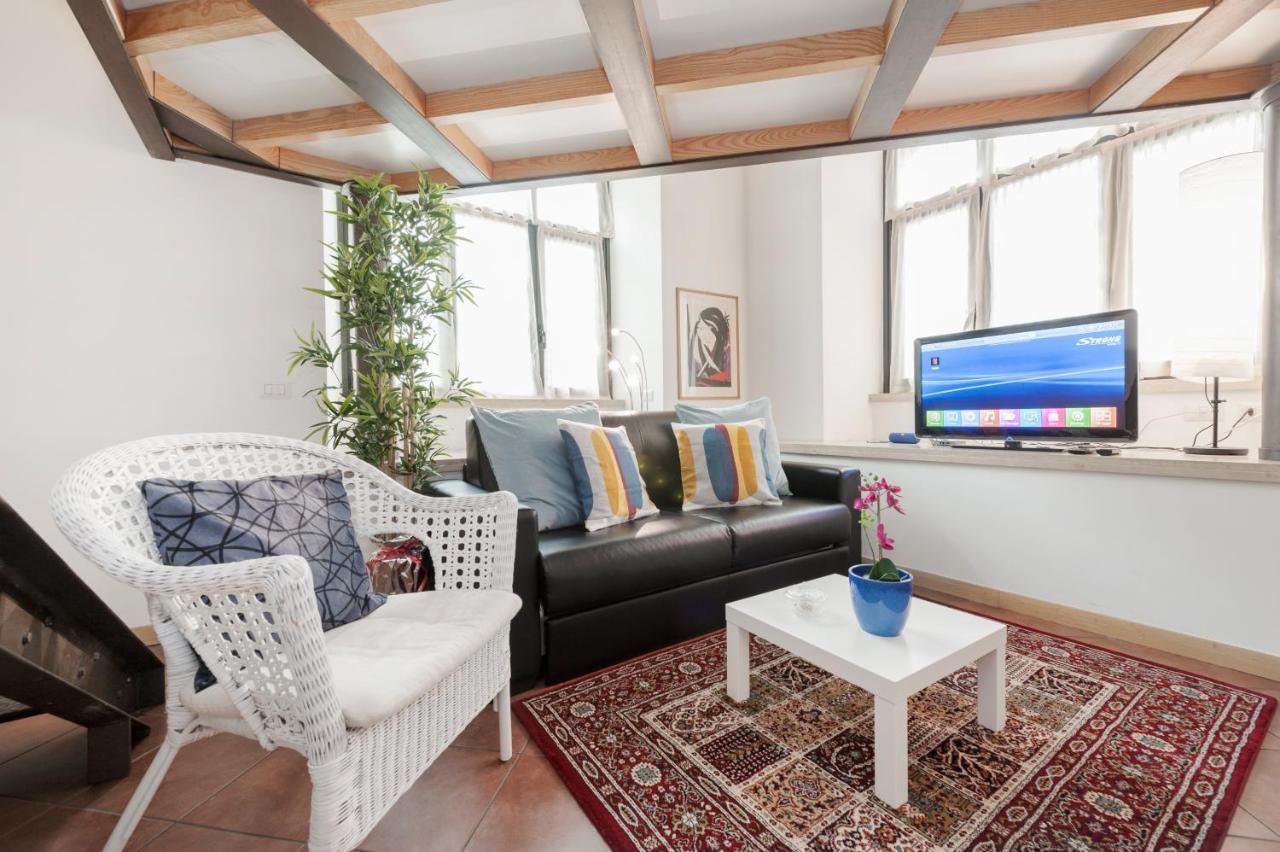 Apartment Inviting 3-bed In 4mins To Colosseo Rom